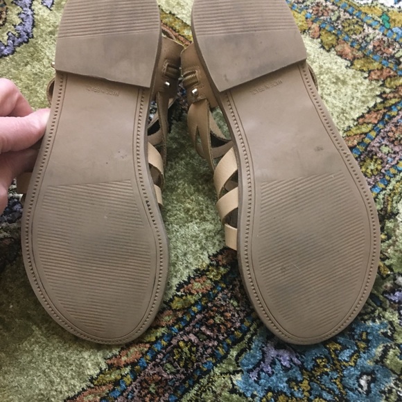 Steve Madden Woman’s Zeusss sandals - Picture 7 of 7